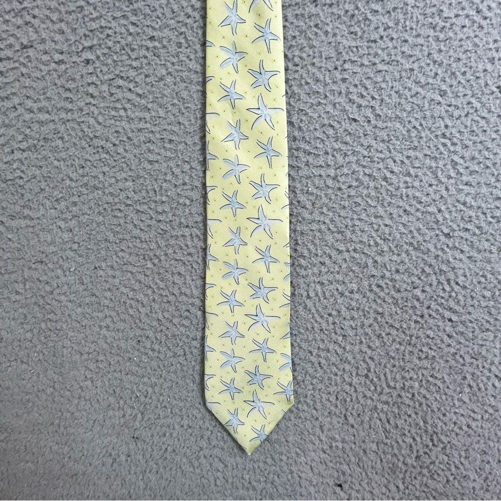 J. McLaughlin men’s  Lemon and Sky Starfish Tie silk